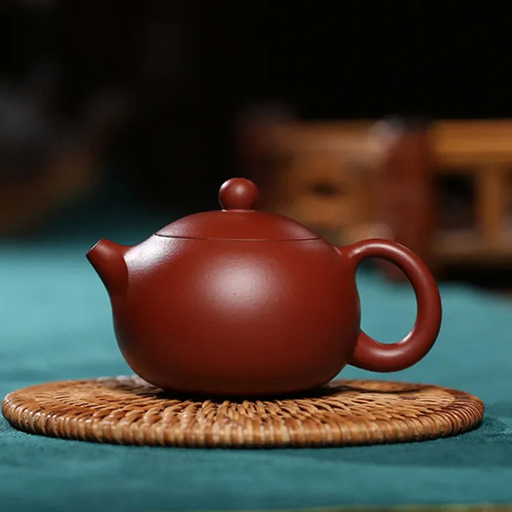 Classic Yixing Zisha Teapot – Handmade Red Clay Gongfu Pot