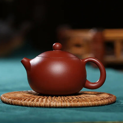 Classic Yixing Zisha Teapot – Handmade Red Clay Gongfu Pot